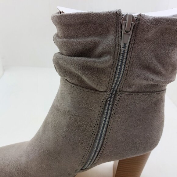 New York & Company Womens Sandyie Block Heel Booties - Size 7 - Picture 14 of 16
